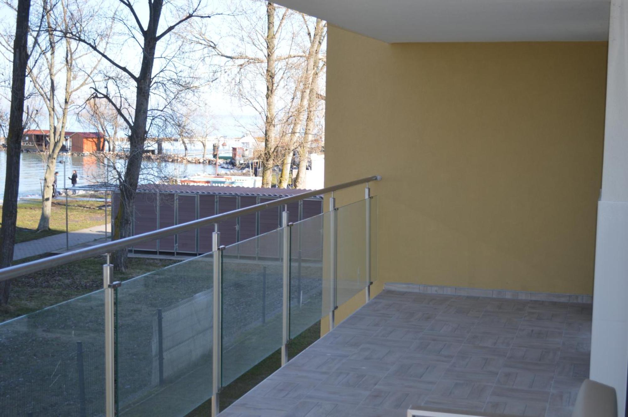 Ezuestpart Granada 4 Koezvetlen Vizparti Luxus *