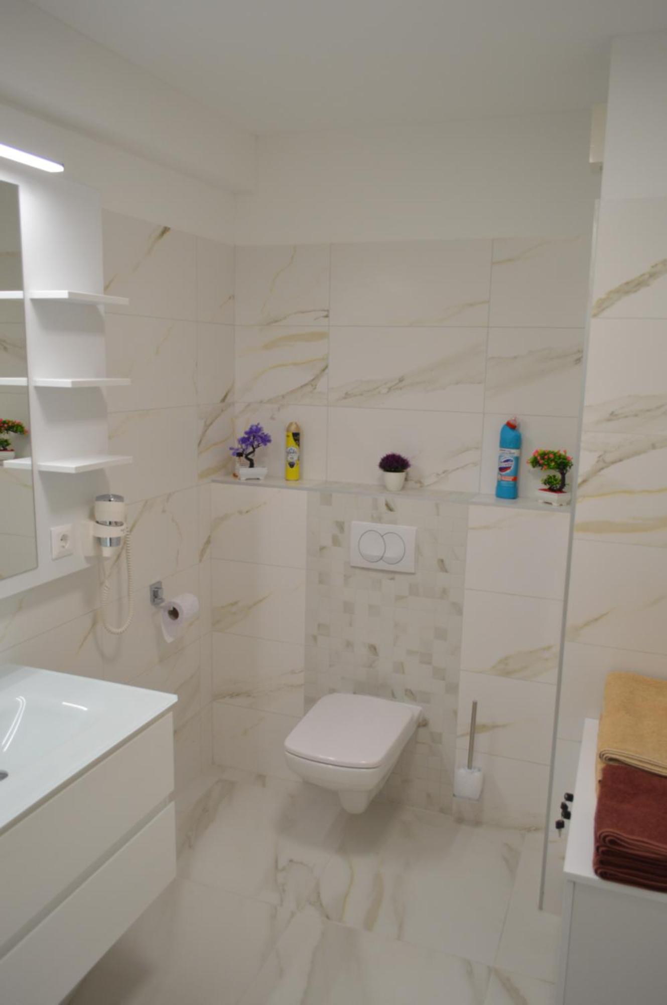 Ezuestpart Granada 4 Koezvetlen Vizparti Luxus