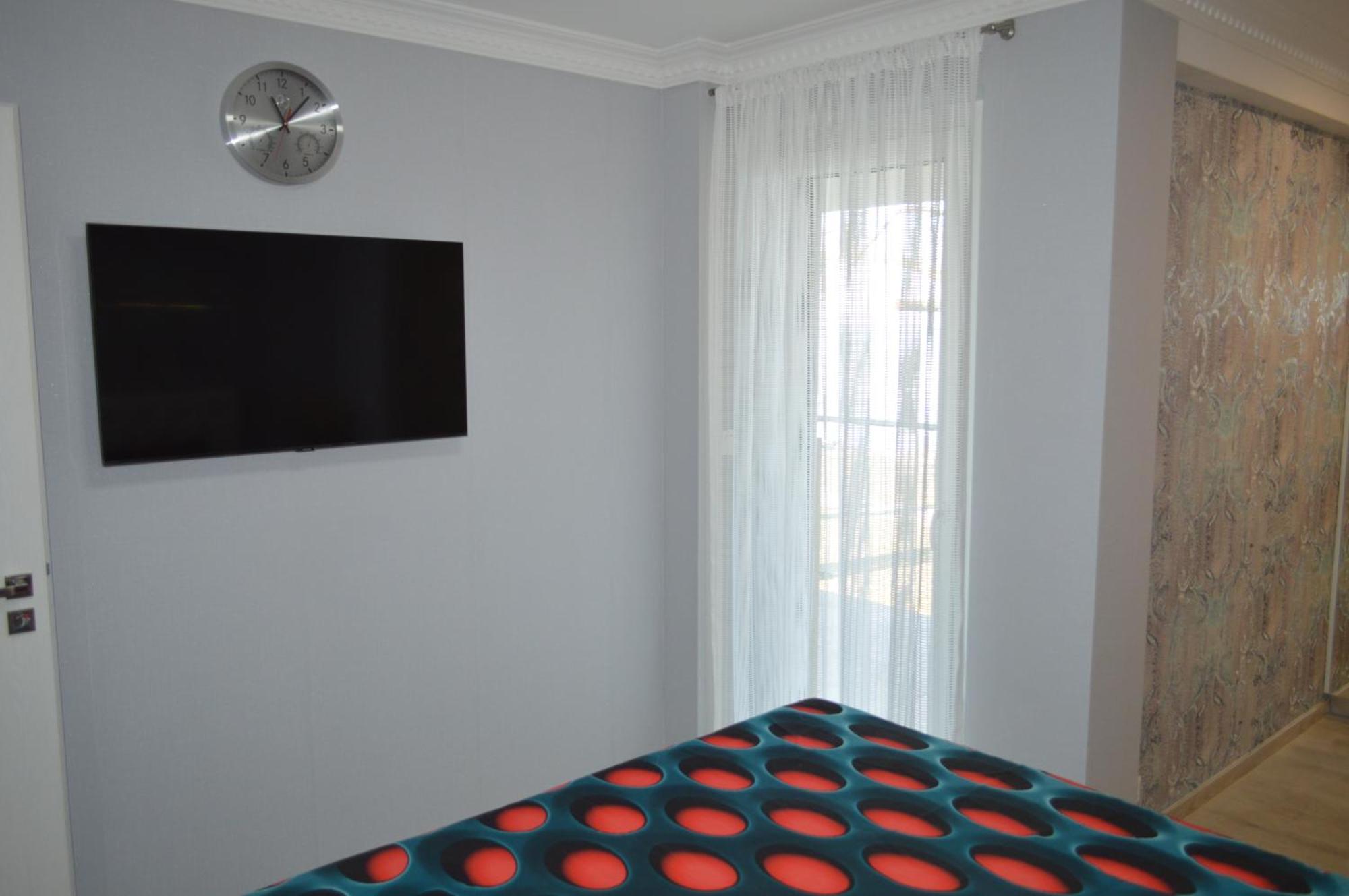 Ezuestpart Granada 4 Koezvetlen Vizparti Luxus Siofok