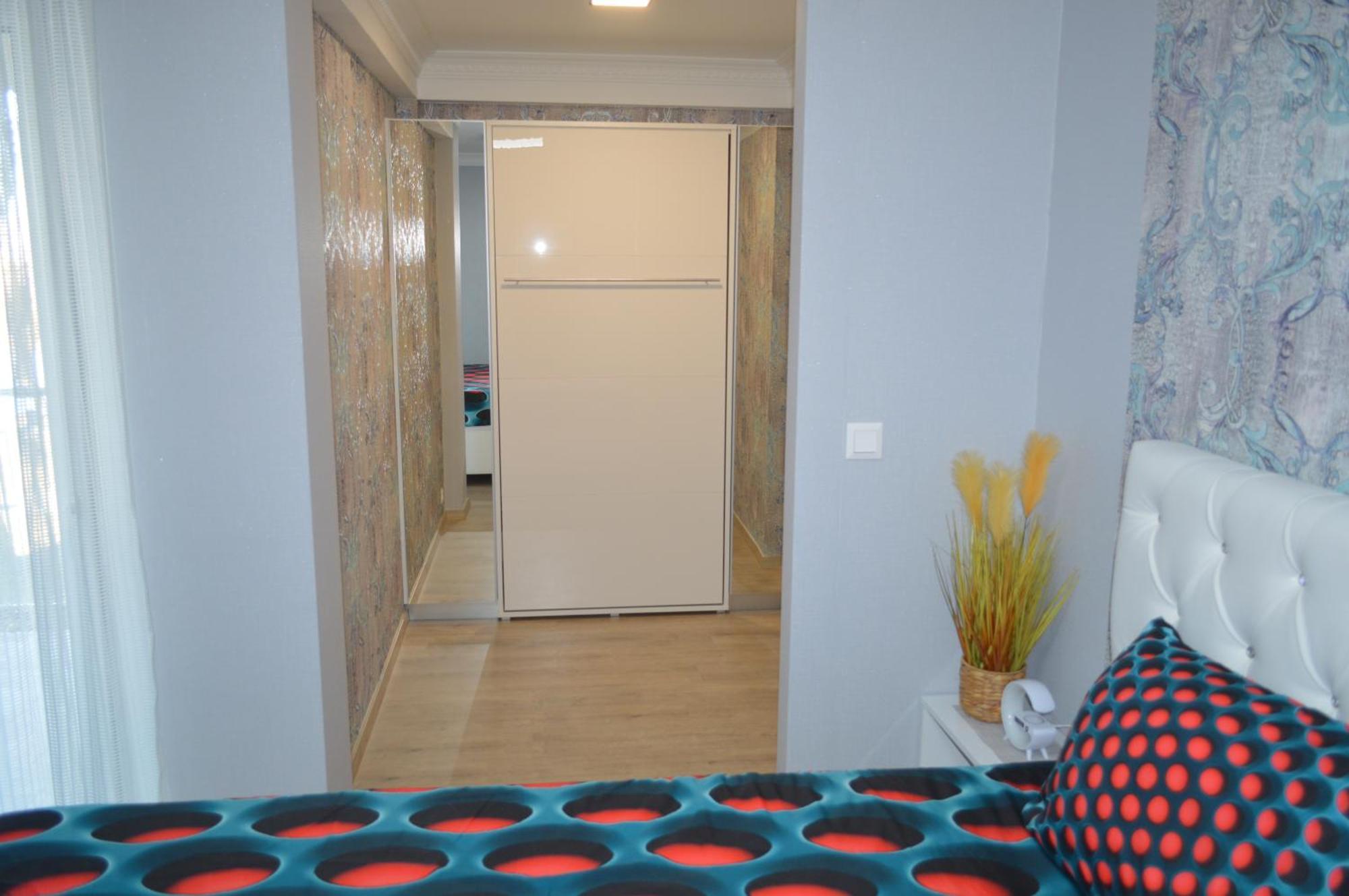 Ezuestpart Granada 4 Koezvetlen Vizparti Luxus Apartment